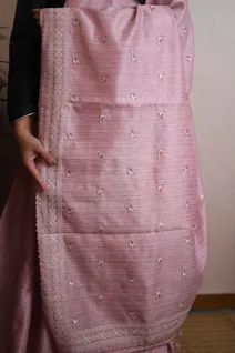 delicate-semi-tussar-saree-in-baby-pink-with-bird-motifs-sw00000151-c