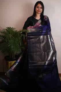 kanchi-silk-saree-in-navy-blue-with-pink-and-silver-and-temple-border-sw00000159-b