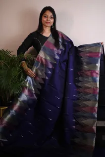 kanchi-silk-saree-in-navy-blue-with-pink-and-silver-and-temple-border-sw00000159-a