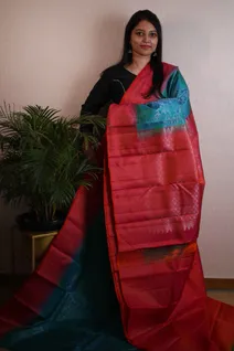 stunning-lightweight-silk-saree-in-peacock-green-and-red-sw00000181-b