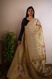 semi-tussar-silk-saree-in-cream-yellow-with-floral-design-sw00000115-b