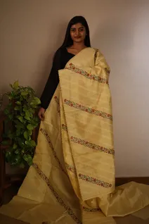 semi-tussar-silk-saree-in-cream-with-floral-design-sw0000070-b