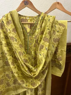 floral-print-pure-cotton-stitched-salwar-suit-mustard-yellow-sws00000676-xxs-b