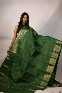 kanchi-silk-saree-in-lush-leaf-green-with-golden-tiny-checks-sw00000214-a