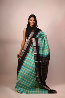 lightweight-silk-saree-in-white-and-blue-checks-with-black-rettai-pettu-border-sw00000221-b