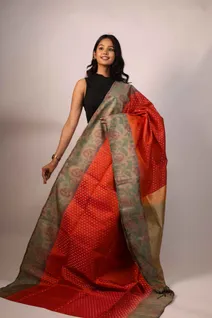 lightweight-silk-saree-with-orange-and-beige-pochampally-design-sw00000228-b