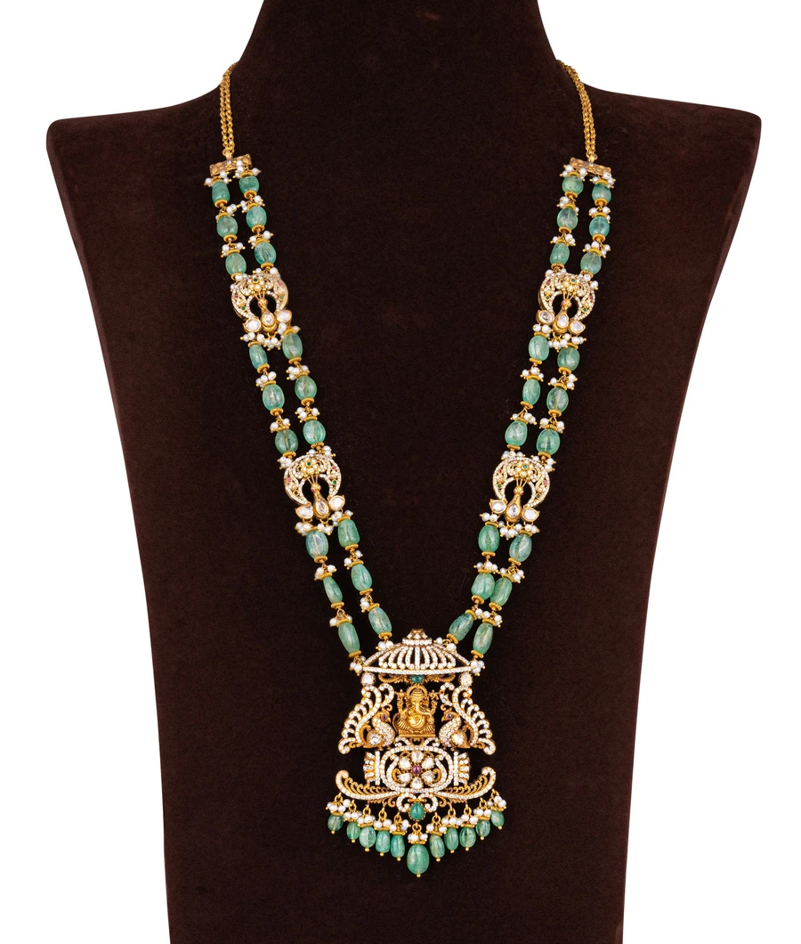 emerald-and-diamond-necklace-with-goddess-lakshmi-pendant-ahrm0018-a