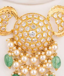 multi-layered-pearl-and-emerald-choker-necklace-lwneck0020-c