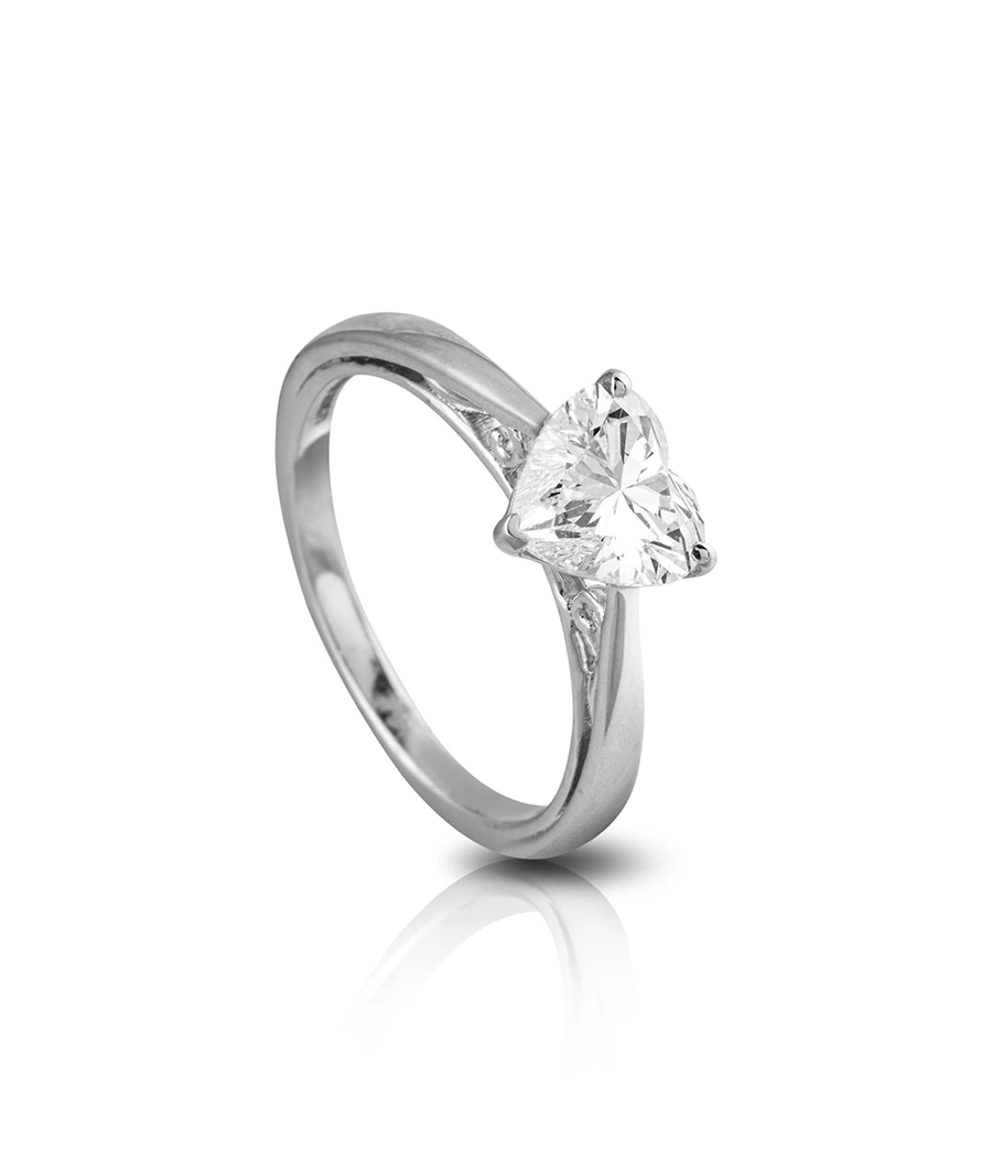 heart-solitaire-diamond-ring-lgdr0025-b