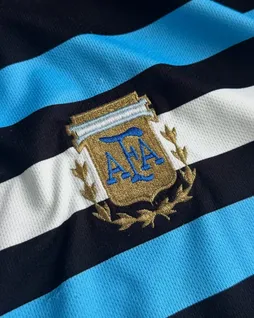 vintage-adidas-argentina-1998-goalkeeper-jersey-in-black-trt620-c