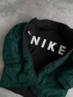 90s-nike-reversible-puffer-jacket-trt624-f