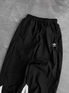 adidas-originals-big-trefoil-colourblock-woven-track-pant-trt627-d