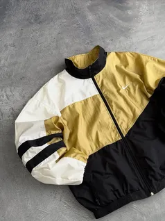 nike-large-swoosh-windbreaker-trt631-f