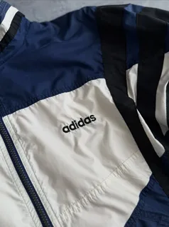 vintage-adidas-blue-and-white-windbreaker-jacket-trt632-c