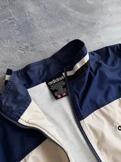 vintage-adidas-blue-and-white-windbreaker-jacket-trt632-e