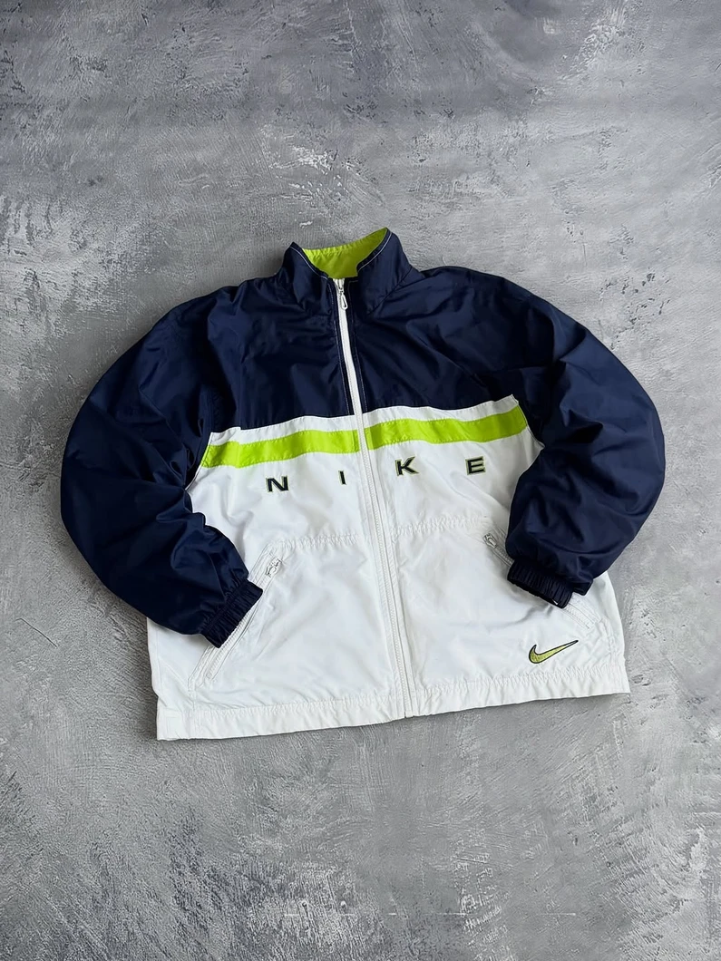 vintage-90s-nike-windbreaker-trt644-a