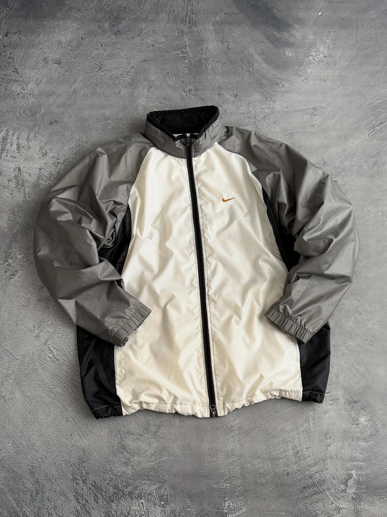 vintage-90s-nike-sportswear-swoosh-windbreaker-trt645-a