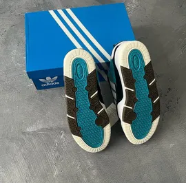 adidas-ad12000-trt657-g