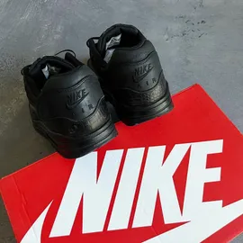 nike-air-safari-black-2018-trt670-c