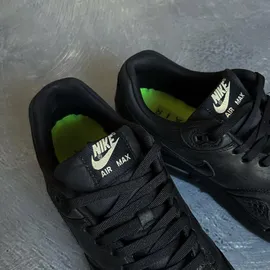 nike-air-safari-black-2018-trt670-f